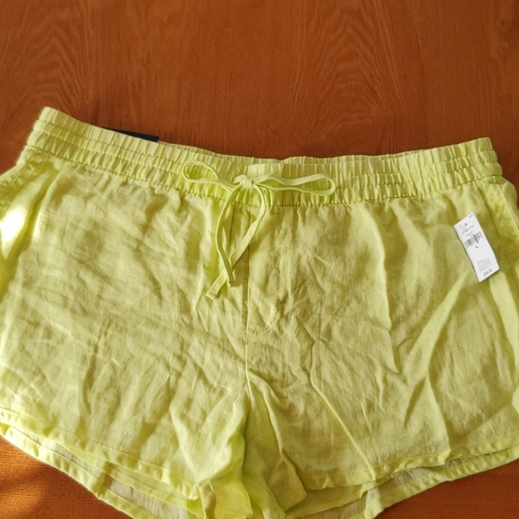 GAP Pants - Gap shorts size xl nwts